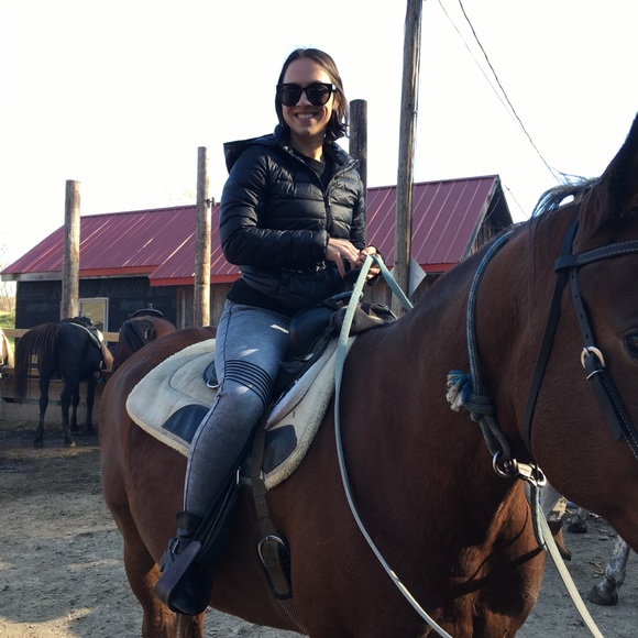 Meet your Posher, Emma - Picture 3 of 7